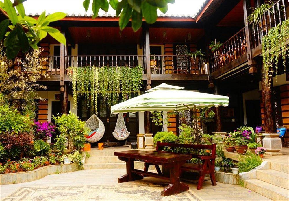 Lijiang Wangjia Courtyard Inn Luaran gambar