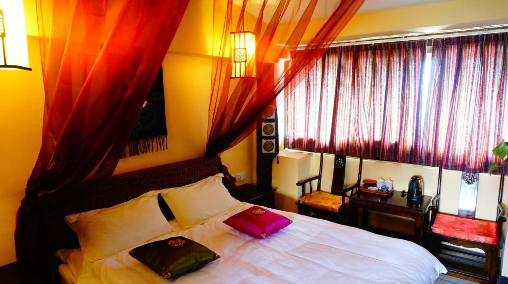 Lijiang Wangjia Courtyard Inn Bilik gambar