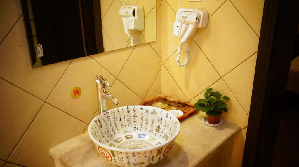 Lijiang Wangjia Courtyard Inn Bilik gambar